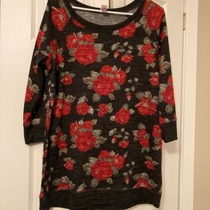 🔥 3 for $15 Quarter length sleeve sweater